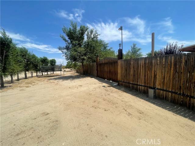 Phelan, CA 92371,4441 Sierra Road