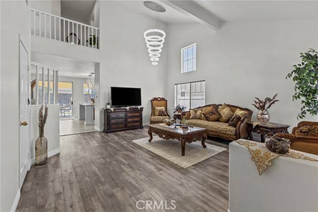 Corona, CA 92883,27051 Featherhill Drive