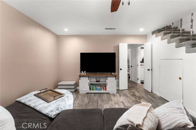 Redlands, CA 92373,571 La Verne Street