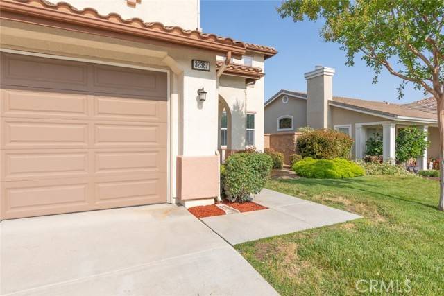 Lake Elsinore, CA 92532,32367 Whispering Willow Drive