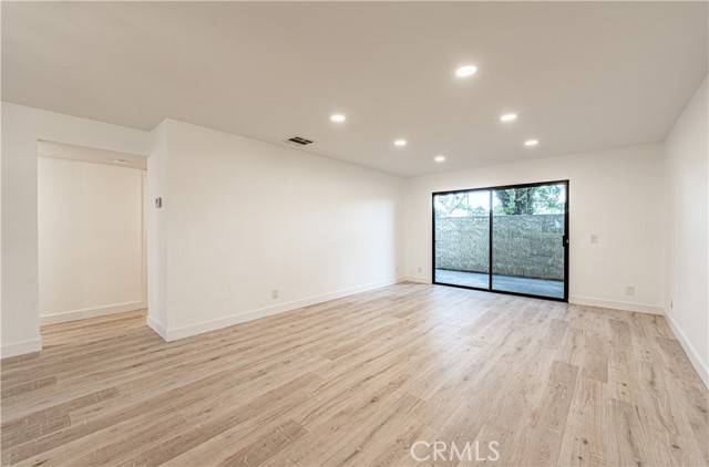 Santa Ana, CA 92701,611 W 1st Street #101