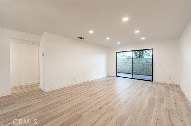 Santa Ana, CA 92701,611 W 1st Street #101