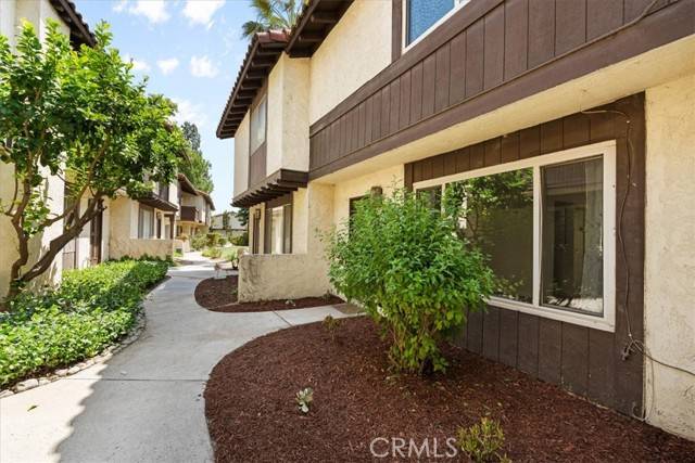 Colton, CA 92324,1077 Santo Antonio Drive #54