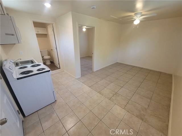 Redlands, CA 92374,1127 Washington Street #2