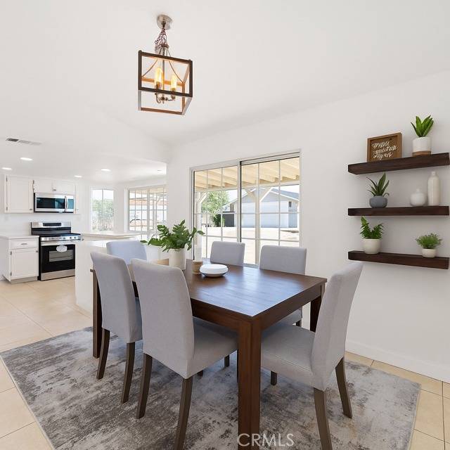 Hesperia, CA 92345,18346 Hackberry Street