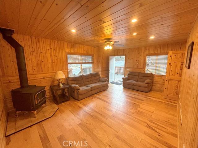 Green Valley Lake, CA 92341,33308 Iris Drive