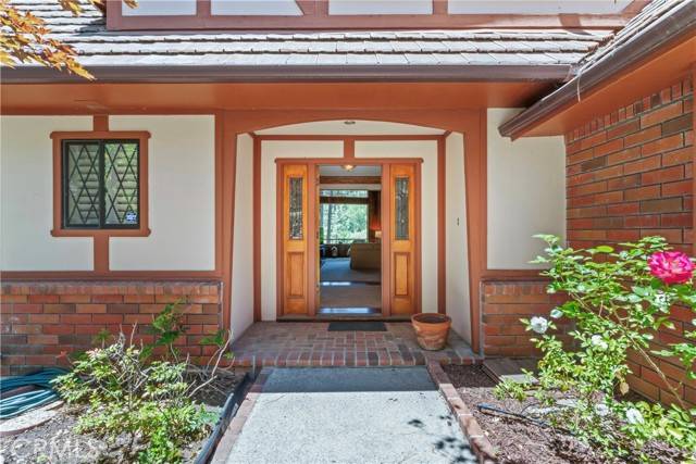 Lake Arrowhead, CA 92352,524 Golf Course Road