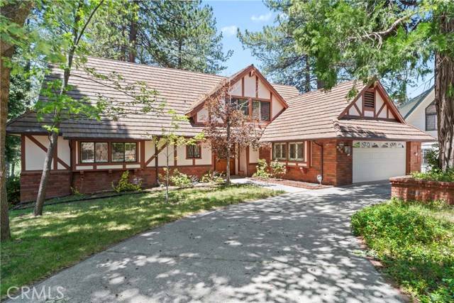 Lake Arrowhead, CA 92352,524 Golf Course Road