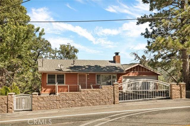 Running Springs, CA 92382,30400 Live Oak Drive