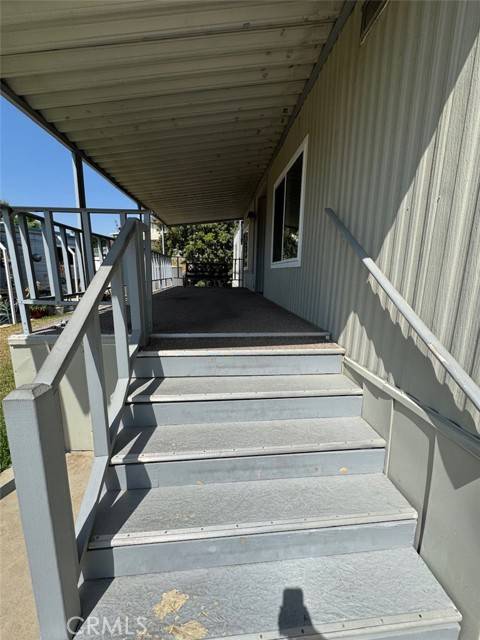 Riverside, CA 92504,15181 Van Buren #60