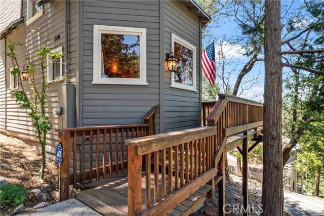 Twin Peaks, CA 92391,600 Rose Lane