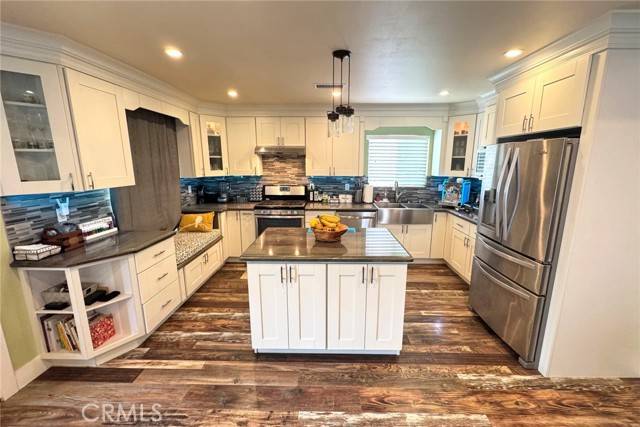 Fullerton, CA 92833,2404 W Oak Avenue