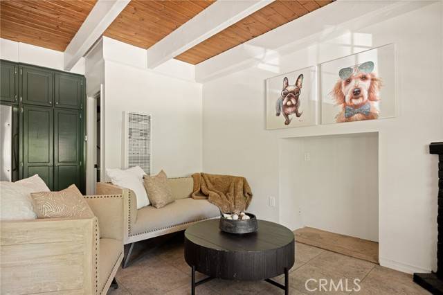 Twin Peaks, CA 92391,531 Rose Lane