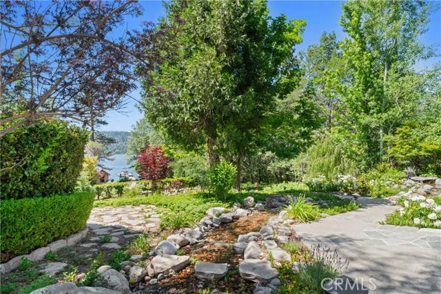 Lake Arrowhead, CA 92352,28233 North Shore Road
