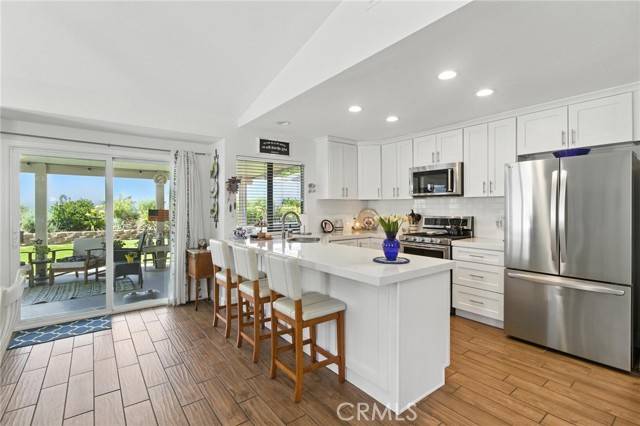 Redlands, CA 92374,20 Waters Court