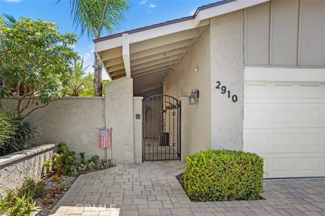 Fullerton, CA 92835,2910 Pinewood Court