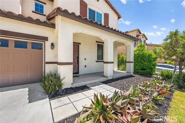 Fontana, CA 92336,5609 Garibaldi Way