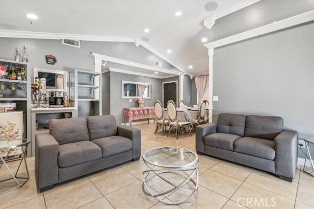 Colton, CA 92324,1352 Whiteoak Road