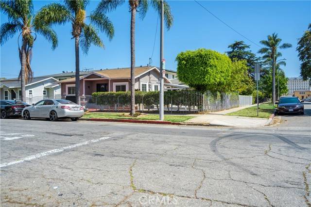 Inglewood, CA 90301,400 E Buckthorn Street