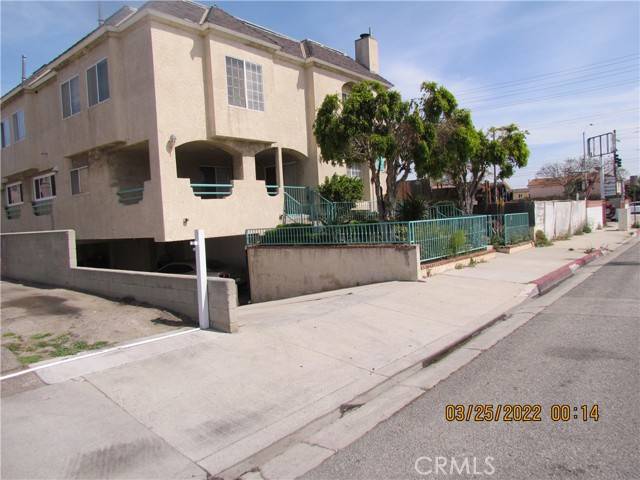 Hawthorne, CA 90250,4811 W 120th Street #1