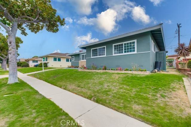 Inglewood, CA 90303,10524 S 4th Avenue