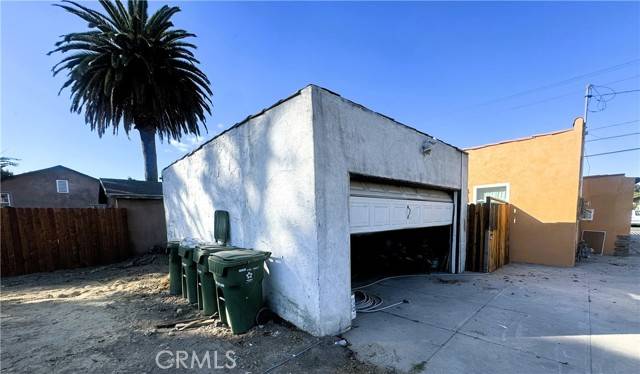 Compton, CA 90222,2444 E 124th Street