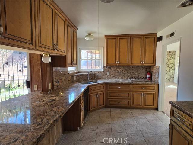 Hawthorne, CA 90250,11804 Atkinson Avenue