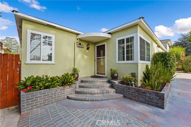 La Canada Flintridge, CA 91011,4551 Indiana Avenue
