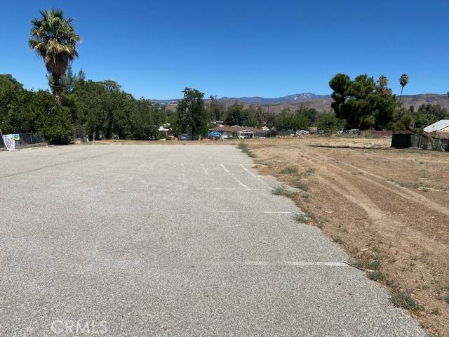 Yucaipa, CA 92399,32610 Oak Glen