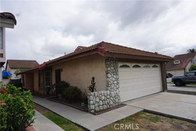 Compton, CA 90220,358 S Grape Avenue