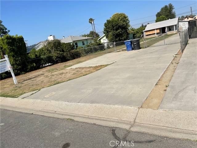 Ontario, CA 91762,1924 S Helen Avenue