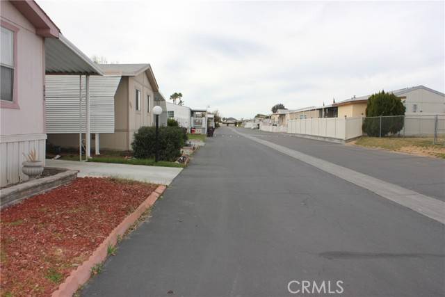 Moreno Valley, CA 92551,25350 Santiago #188