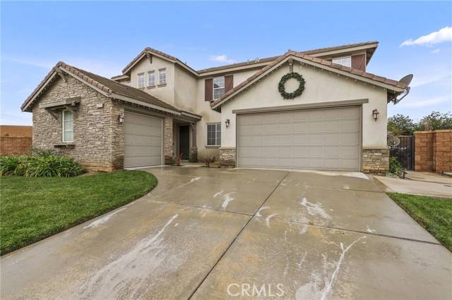 Corona, CA 92880,14233 Shady Creek Circle