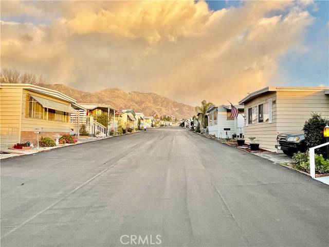 Yucaipa, CA 92399,10675 Bryant #125