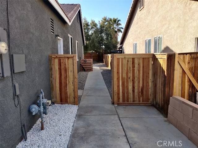 Adelanto, CA 92301,14542 Scottsdale Circle