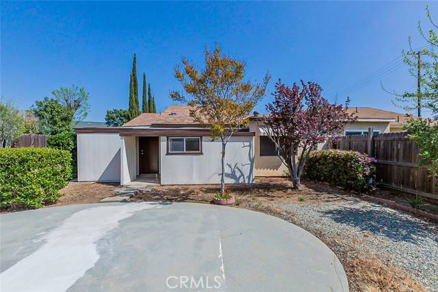 Banning, CA 92220,25 Lori Way