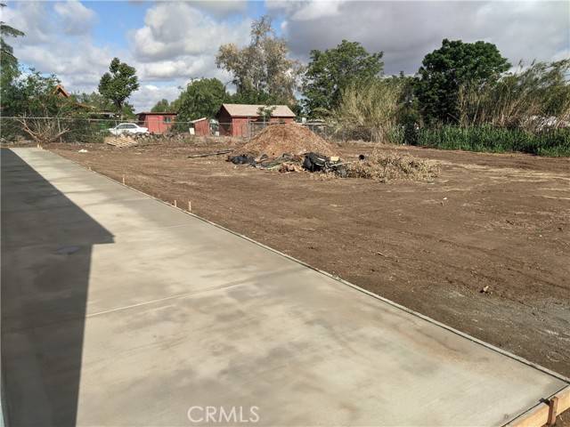 Perris, CA 92570,20452 Myron St