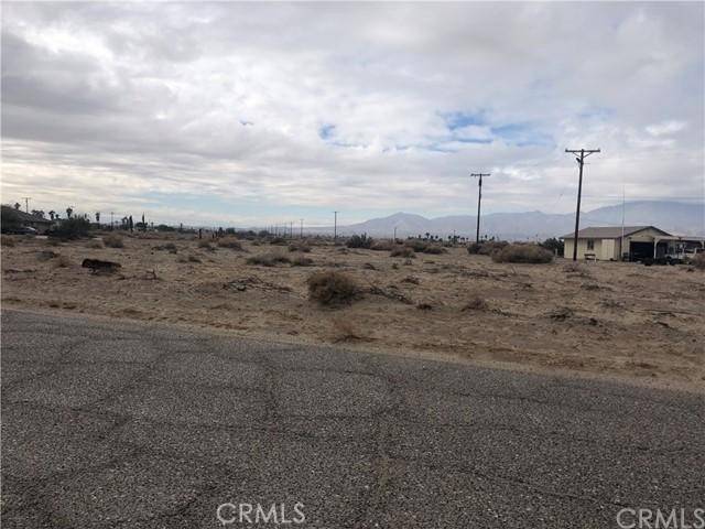 Salton City, CA 92274,3005 Firewood