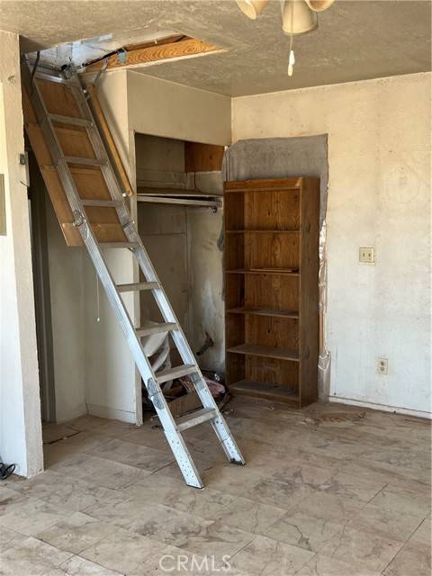 Newberry Springs, CA 92365,44180 Tonopah Street