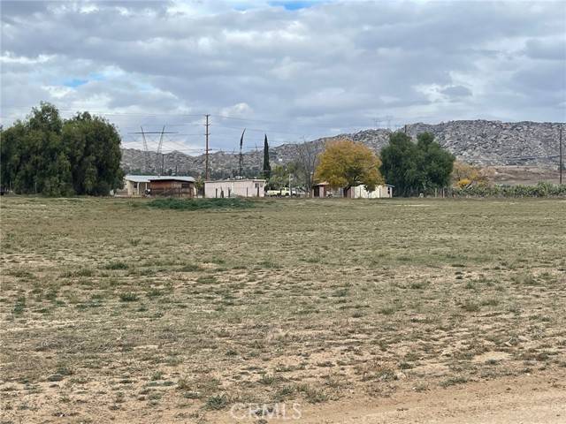 Menifee, CA 92585,0 Patelli