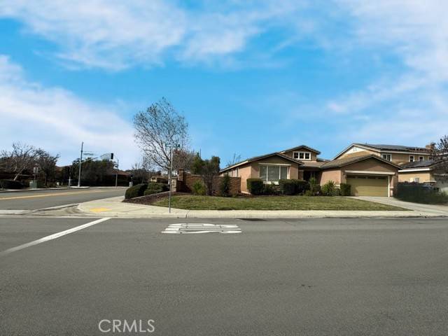 Murrieta, CA 92563,35597 Hawkeye Street