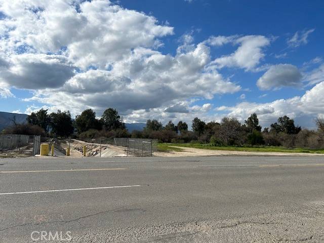 Lake Elsinore, CA 92595,33101 Mission Trail