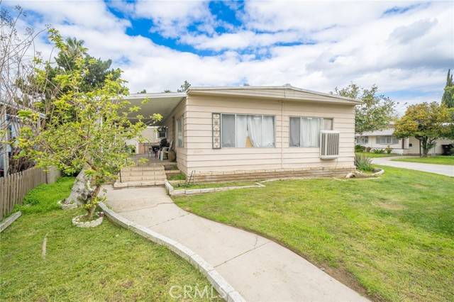 Eastvale, CA 91752,5800 Hamner #558