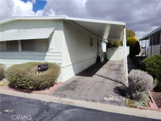 Yucca Valley, CA 92284,54999 Martinez #52