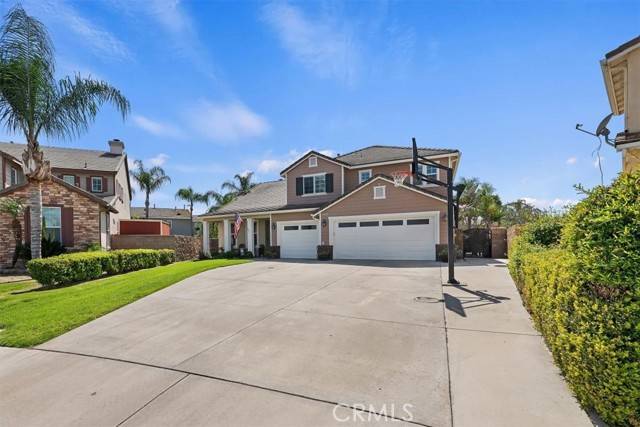 Eastvale, CA 92880,13783 Canyon Crest Way