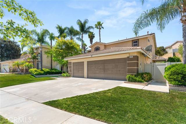 Corona, CA 92881,1098 Fernleaf Lane