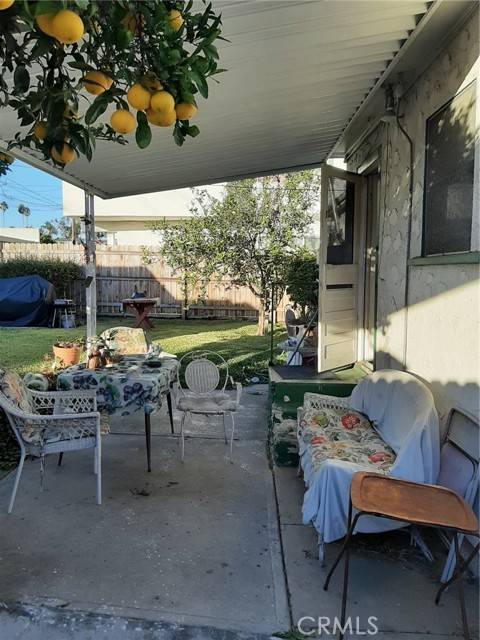 Los Angeles, CA 90016,2413 S Victoria Avenue