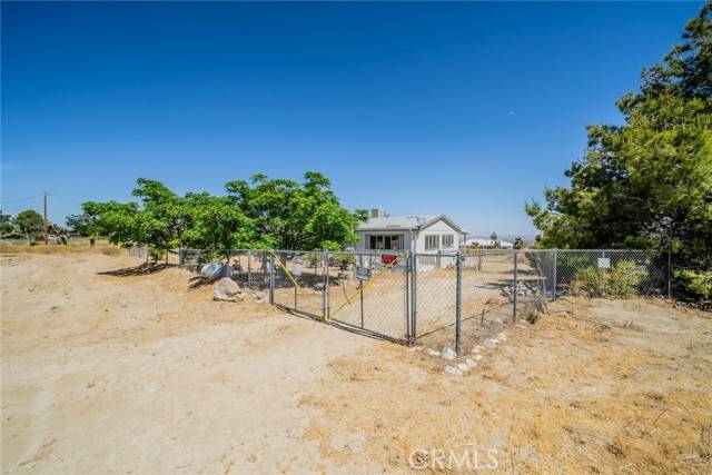 Pinon Hills, CA 92372,1608 Walnut Road