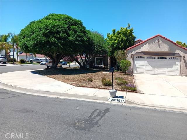 Moreno Valley, CA 92557,23670 Cockatiel Drive