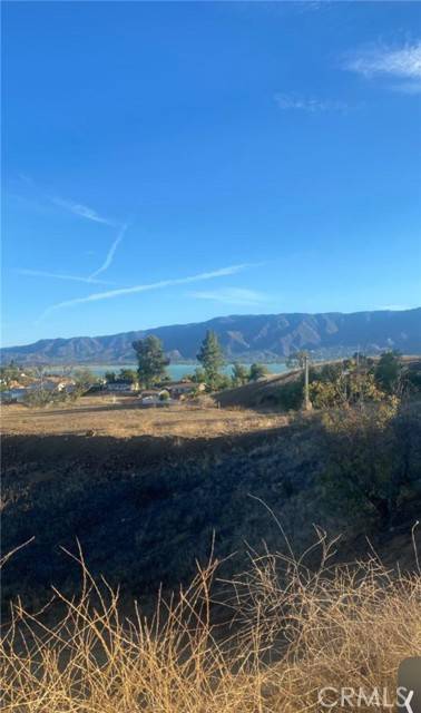 Lake Elsinore, CA 92530,1 Morton